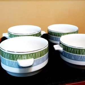 4 soup/snack bowls Designed By The Marquis Of Queensbury 4 Midwinter Tableware.